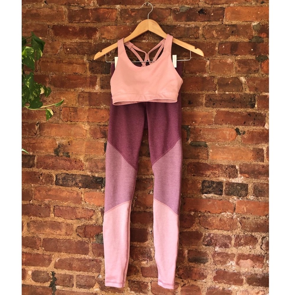 Athleisure matching set workout / yoga
